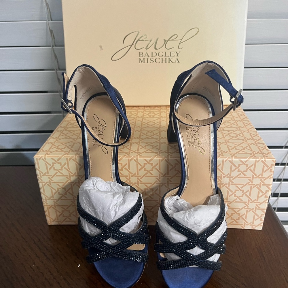 Jewel Badgley Mischka Blue Heels with Glittery Finish